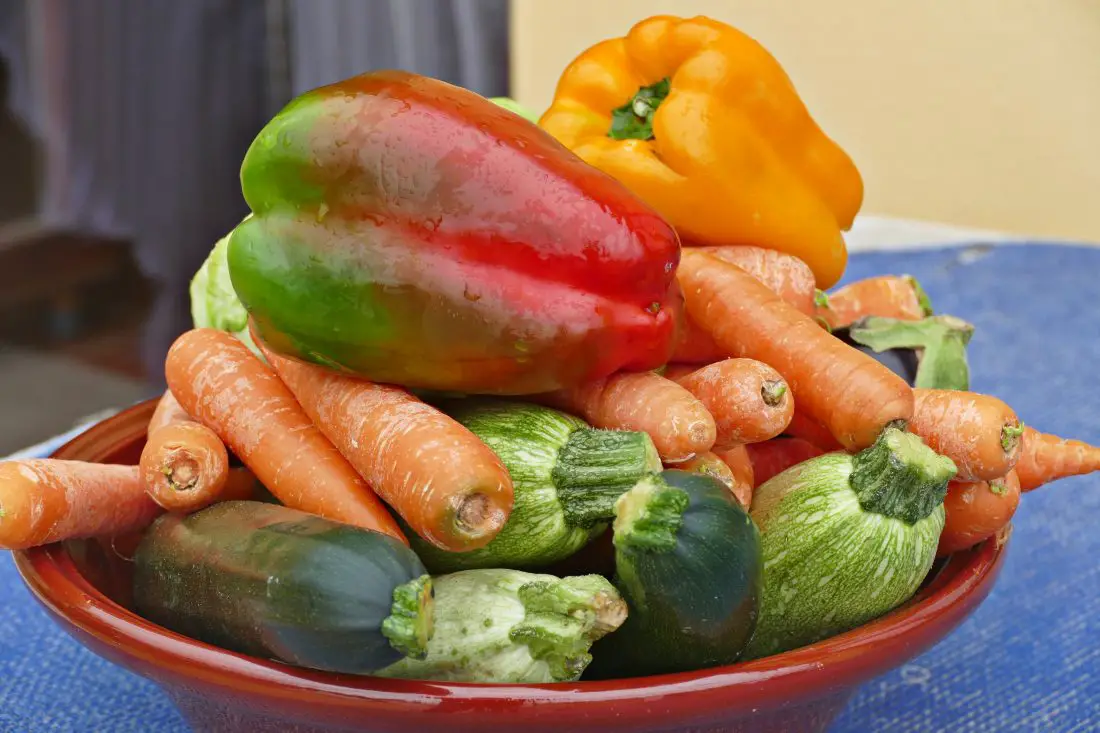 Gemüse Schale